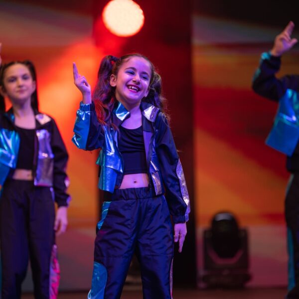 S24_16294-scaled-min